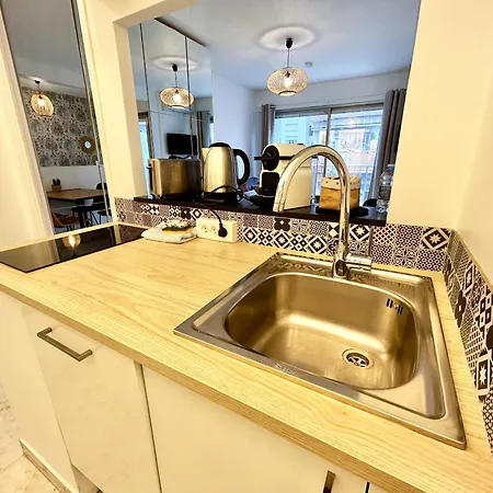 Riviera - Carre D'or - Large Ac Terrasse - Tres Calme - Balcon Berlioz 2 Apartman Nizza