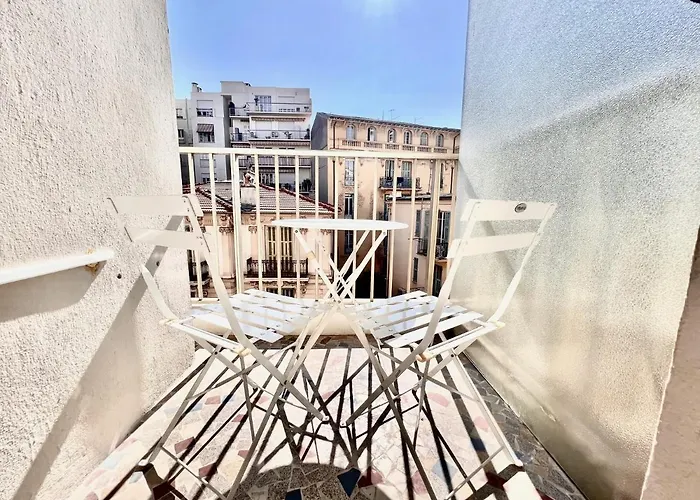 Riviera - Carre D'or - Large Ac Terrasse - Tres Calme - Balcon Berlioz 2 3* ניס