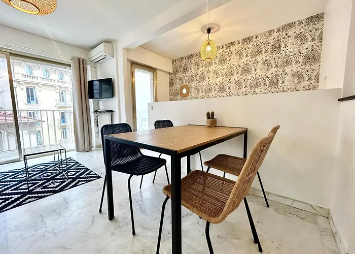 דירה Riviera - Carre D'or - Large Ac Terrasse - Tres Calme - Balcon Berlioz 2 3*